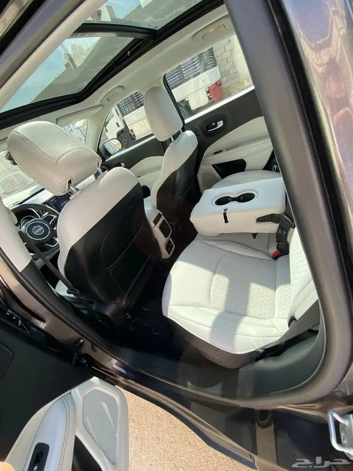 جيب كومباس 2021 13