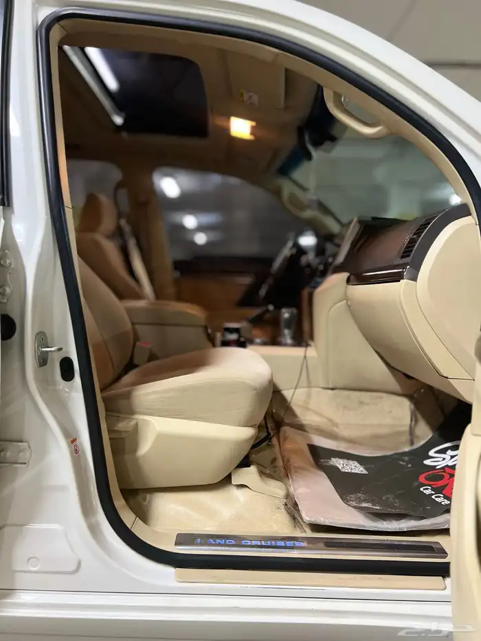 تويوتا لاندكروزر GXR 2017 مالك اول 40