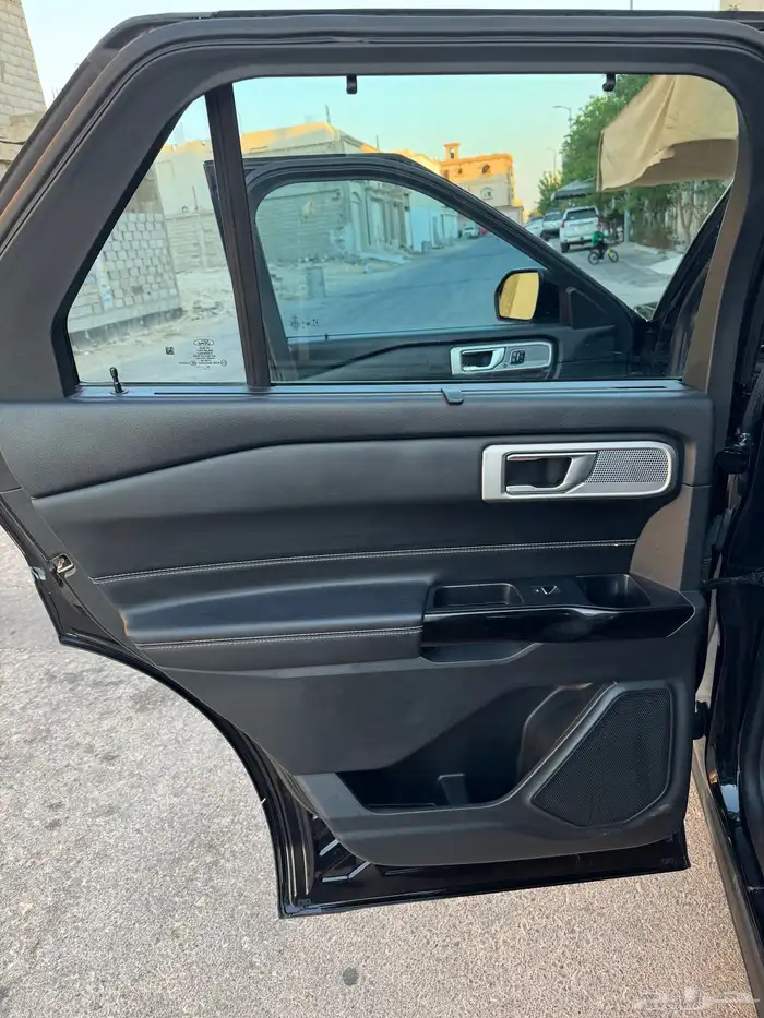 للتنازل فورد إكسبلورر ST توربو فل كامل 17