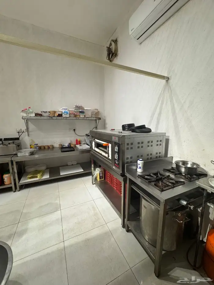 مطعم وجبات سريعه مجهز للتقبيل 6