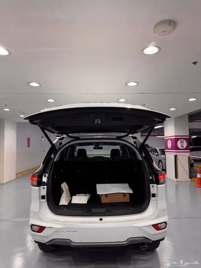 ايسوزو mu-x فل كامل مستخدم - Isuzu mu-x full option 10