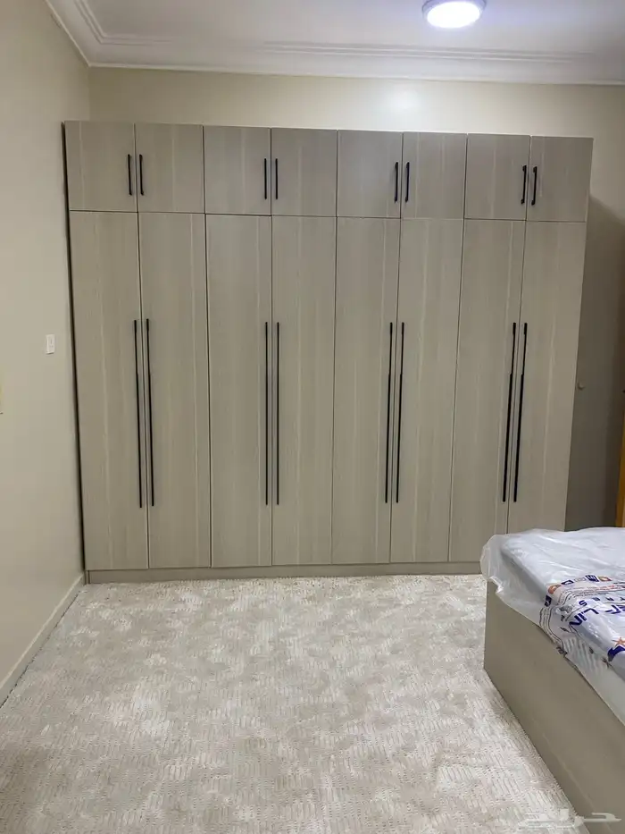 دولاب جديد وكنب مستخدم 2