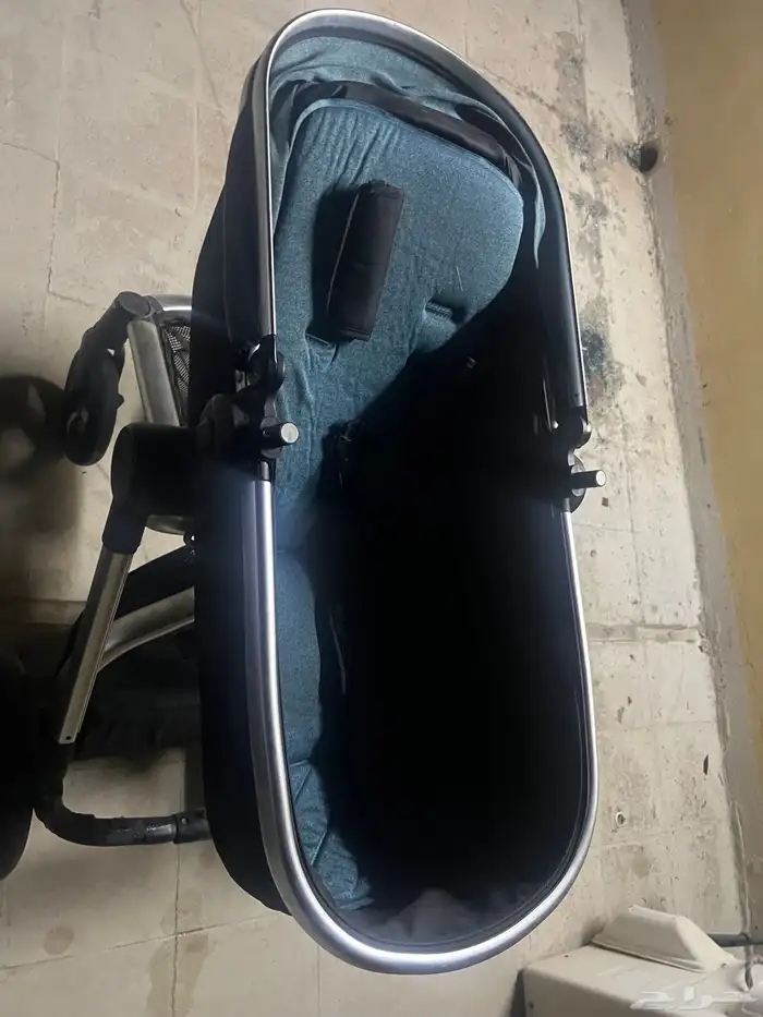 دراجة أطفال وسرير أطفال 1