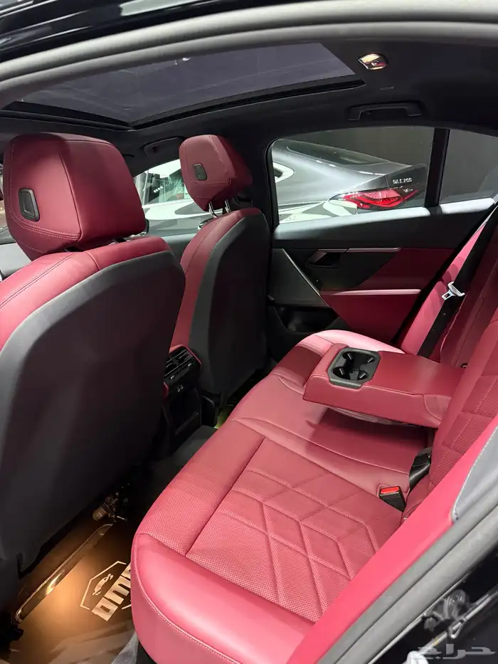 BMW 520 2024 كت ام بحالة الوكالة 8