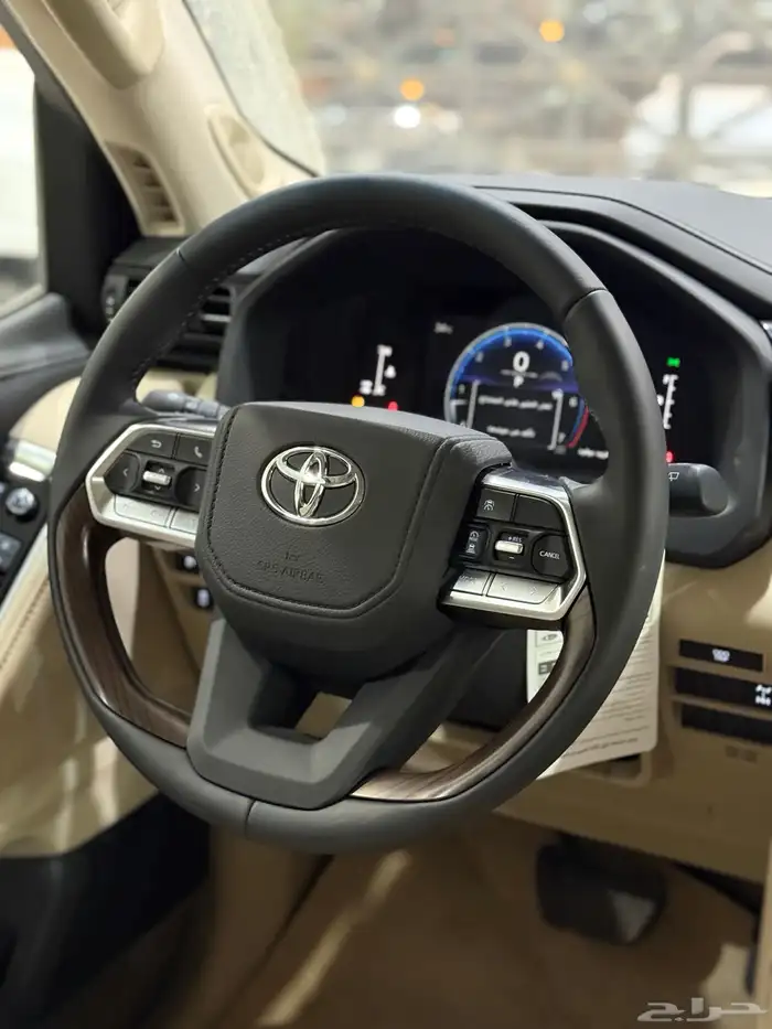 تويوتا لاندكروزر ( GXR-S ) 2025 كويتي ( 331 ) شامل بطاقه 6
