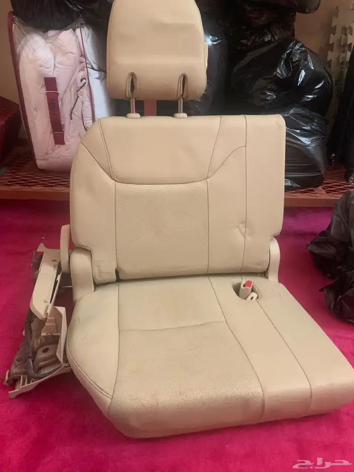 انوار وسطبات خلفيه ومراتب خلفيه جيب لكزس 2009 0