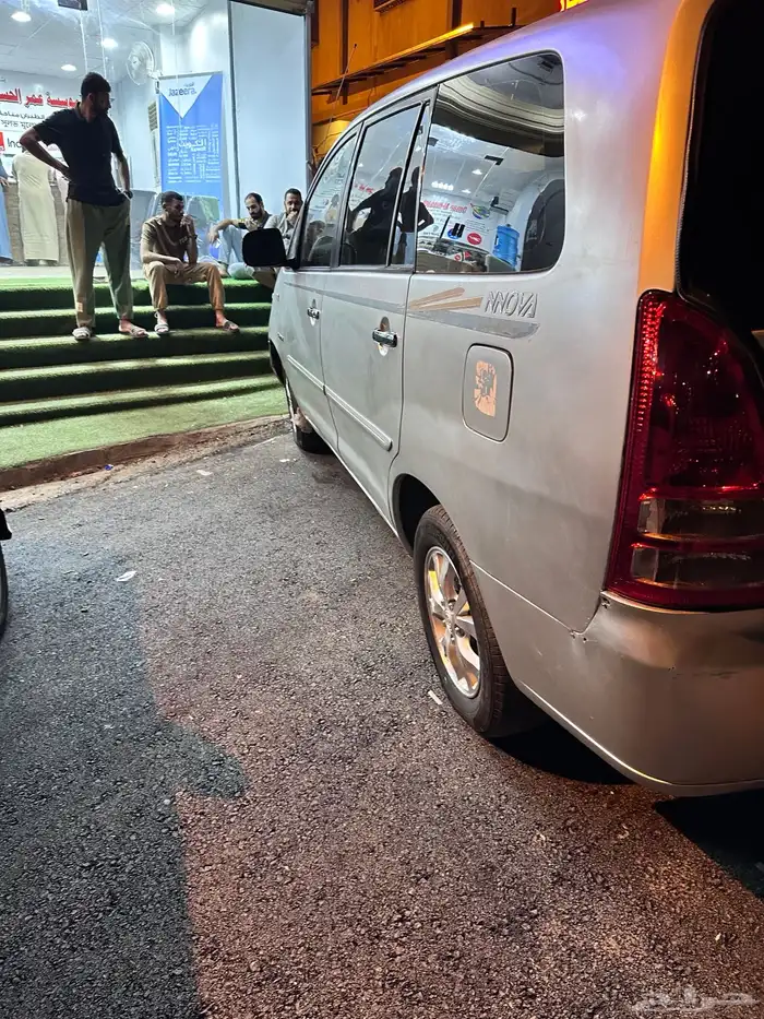 تويوتا أنوفا فاغن 2006 2