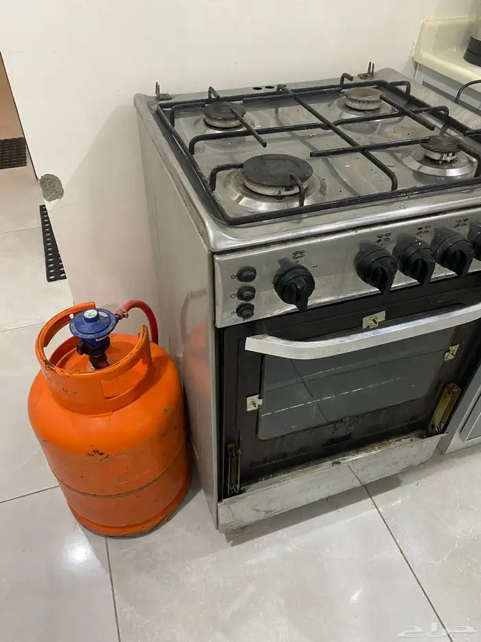 فرن وأسطوانة ومتاكي وفرش ومساند للبيع 0