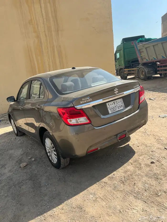 Suzuki Dizair 2023 3