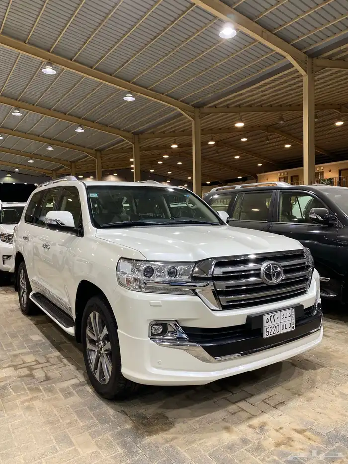 للبيع جيب في اكس ار 2020 عبداللطيف عداد 65 الف 3