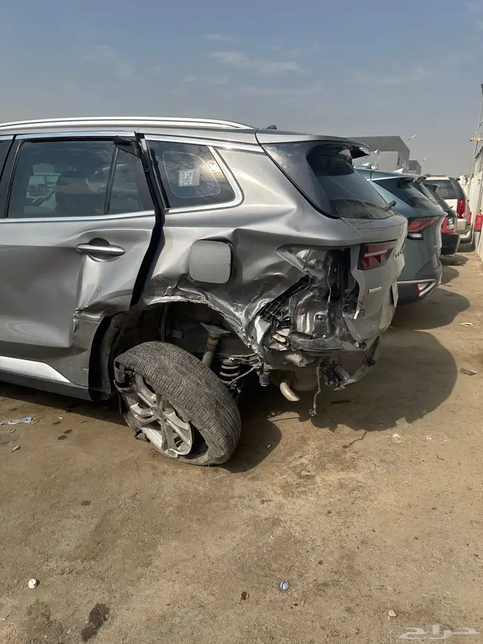 سيارات مصدومه 2