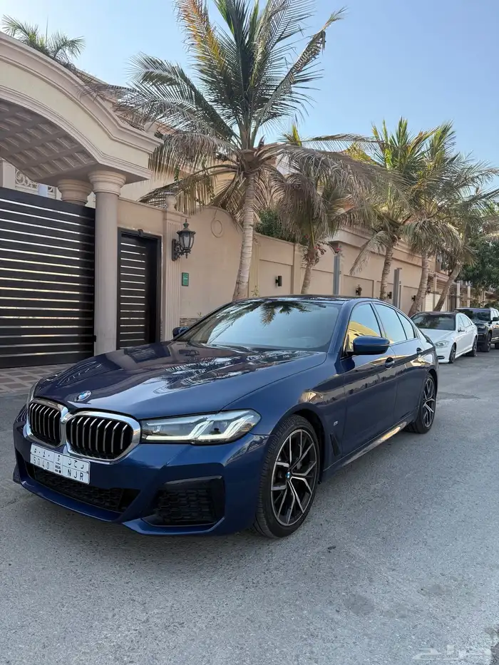 bmw530iفل كامل كيت ام موديل 2023 وكالة البيع (147000) 6