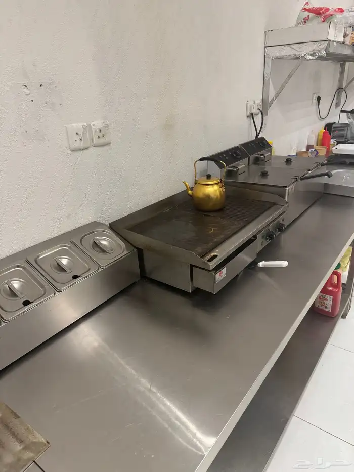 مطعم وجبات سريعه مجهز للتقبيل 2