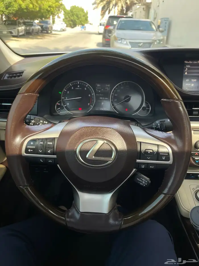 لكزس ES350 2016 فل كامل DD 34