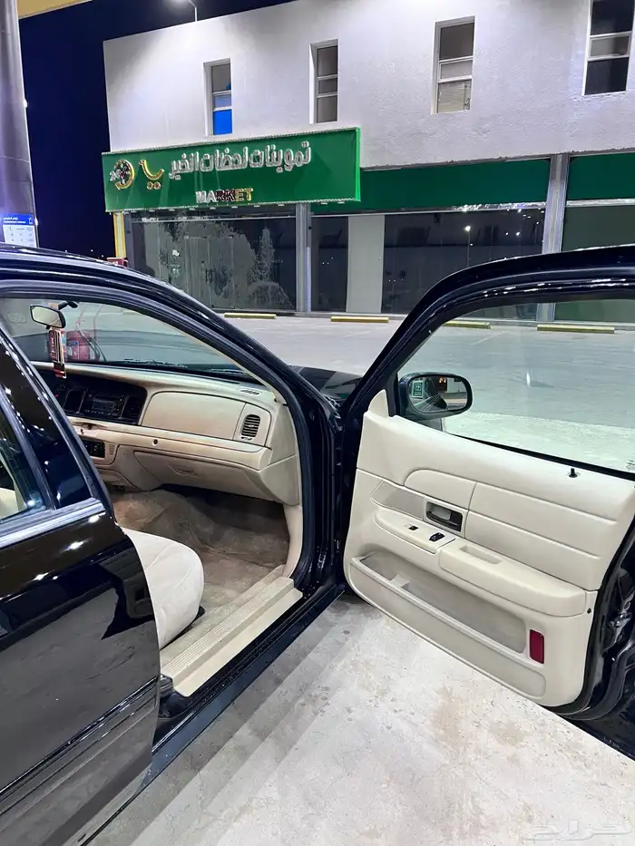 فورد كراون فكتوريا 2011 (( تم البيع )) 30