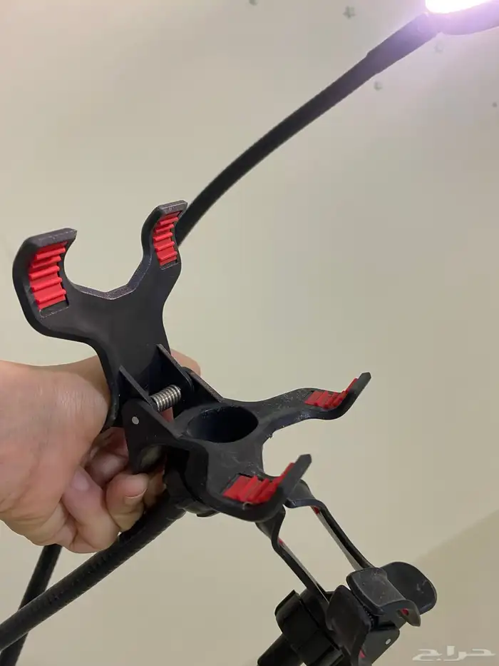 استاند اضاءة لتصوير مع مساكات للجوال مع ثلاث ألوان اضاءة 4