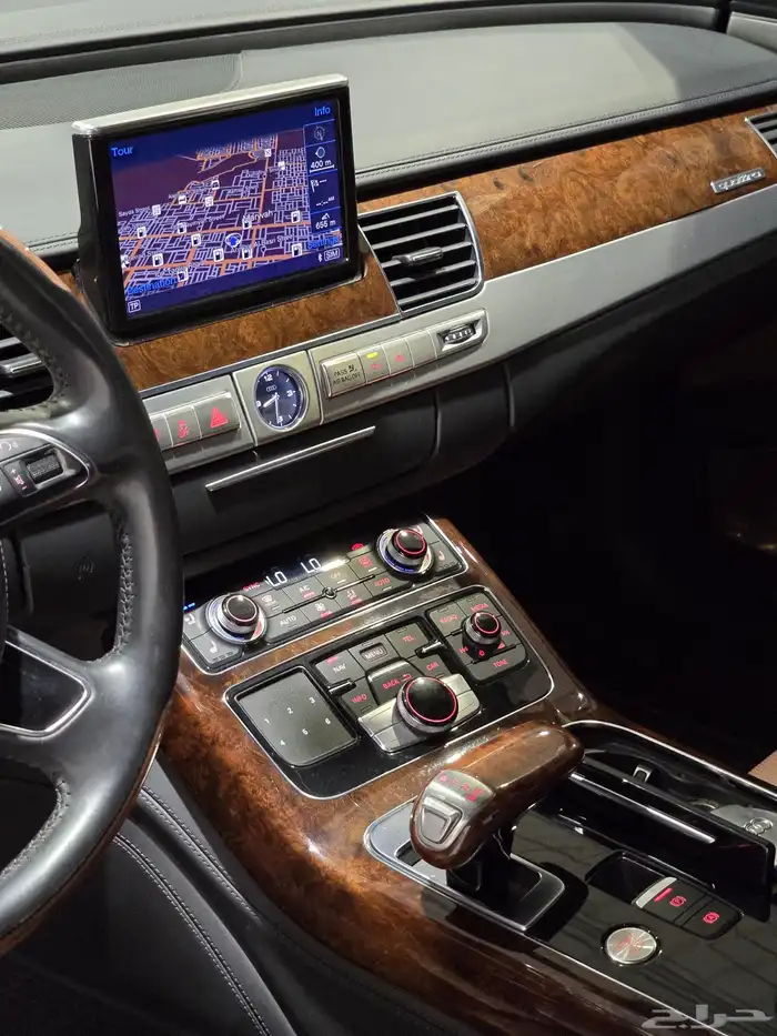 اودي A8-L موديل 2014 بحاله ممتازه 24