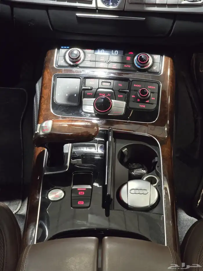 اودي A8-L موديل 2014 بحاله ممتازه 19