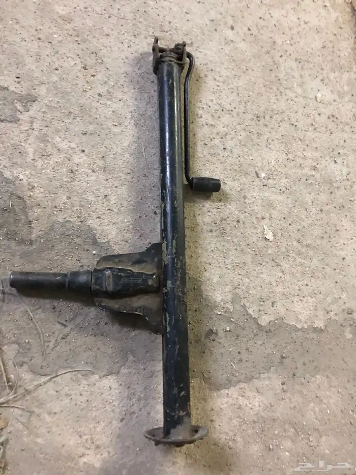 عفريته يدويه ولي نفخ الكفرات يركب مكان البوجي 0