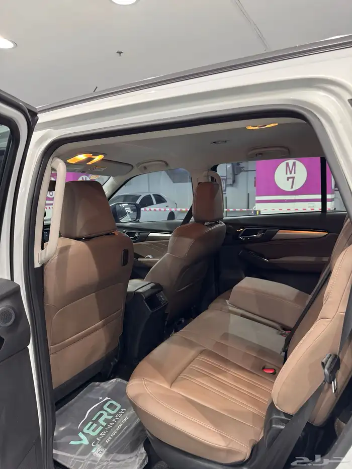 ايسوزو mu-x فل كامل مستخدم - Isuzu mu-x full option 9