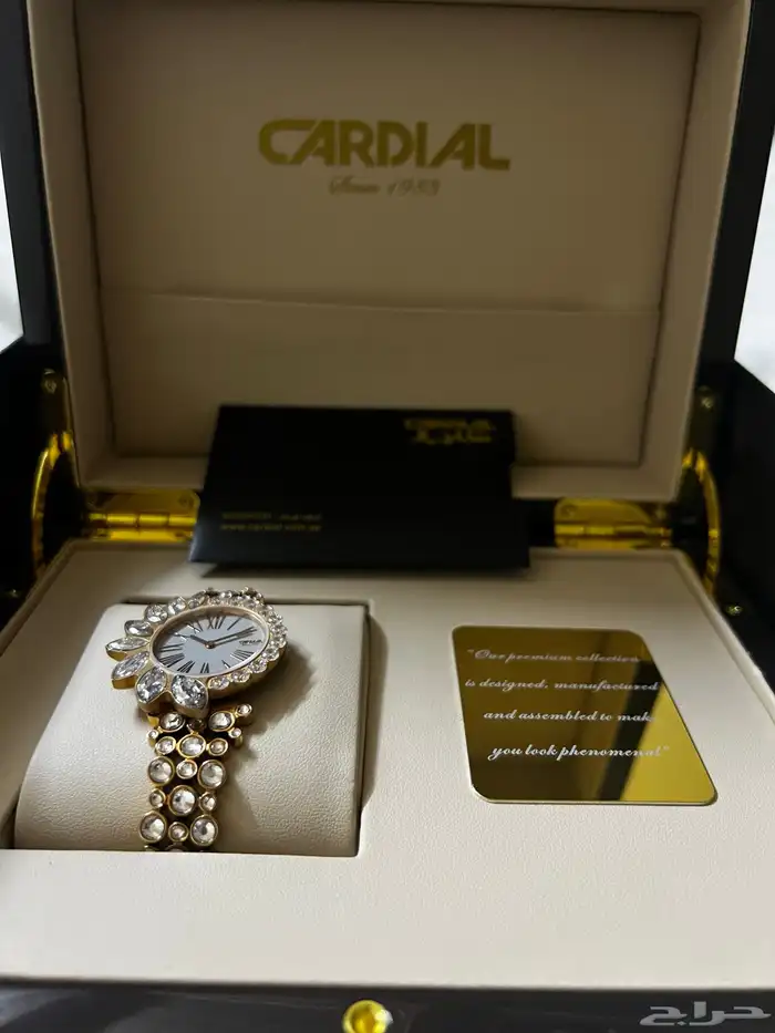 ساعة كارديال نسائية فخمة جديدة 1