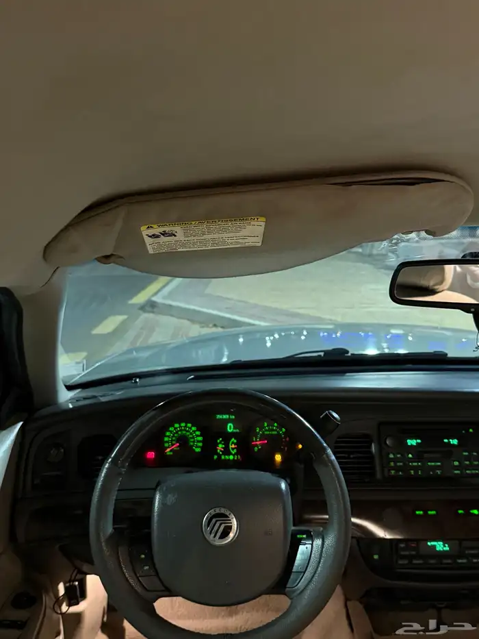 فورد جراند ماركيز 2011 11