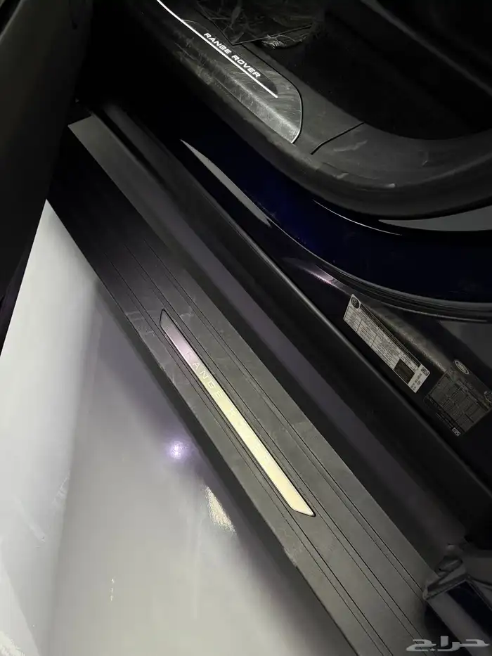 رنج سبورت 2023 اعلى فئه 12