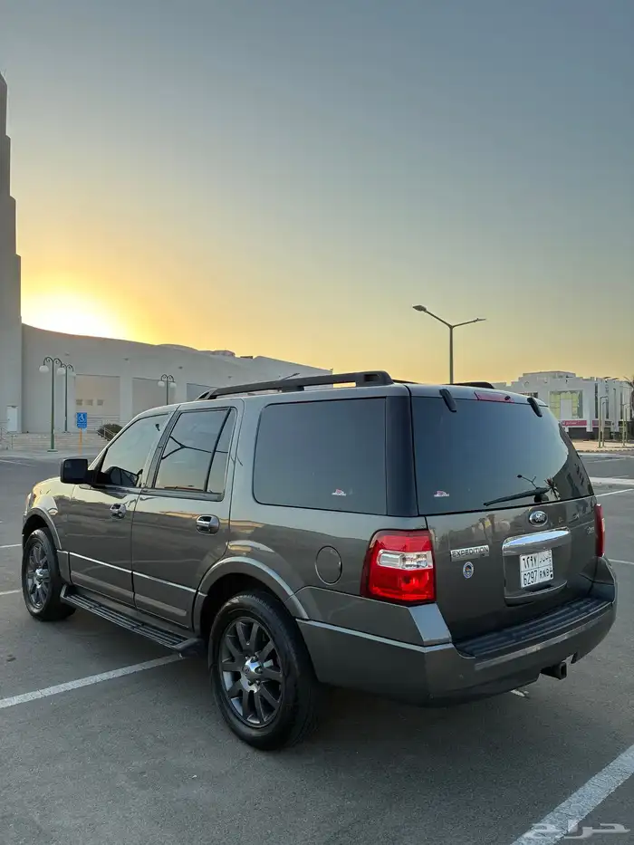 فورد اكسبيدشن 2012 نظيف 5