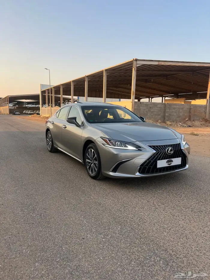 لكزس 350 اصفار 1