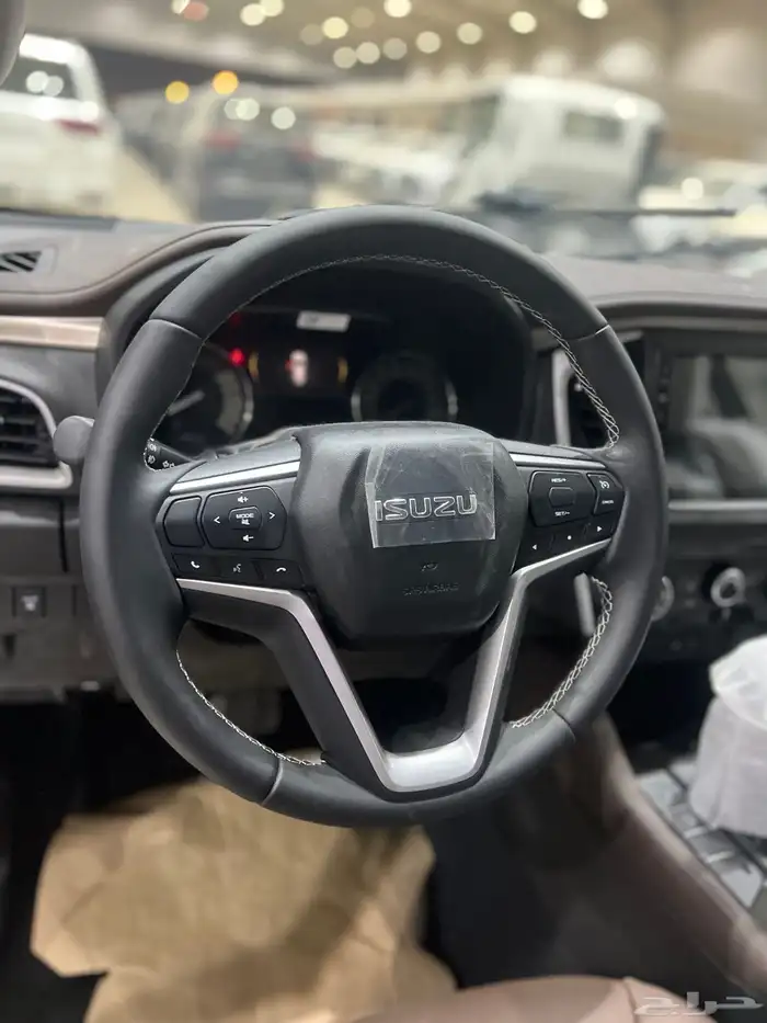 ايسوزو MUX 2024 وارد العيسي 15