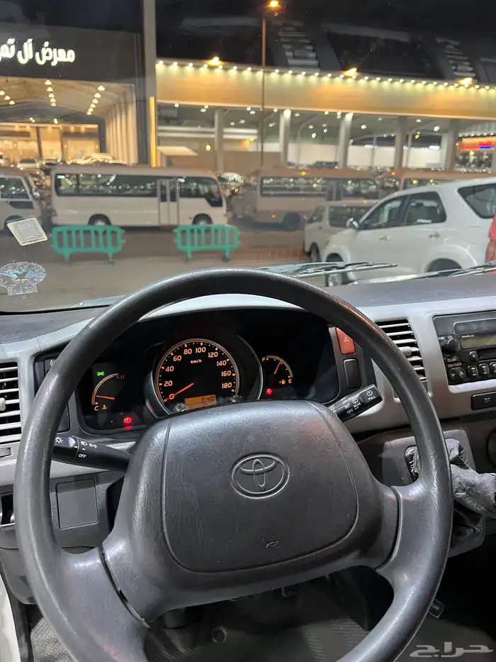 للبيع تويوتا هايس موديل 2007 بنزين (شبه أصفار) مخزن 16