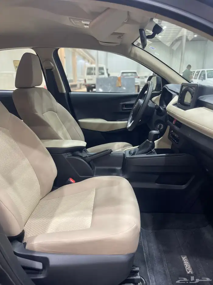 تويوتا يارس Y ستاندر موديل2023 9