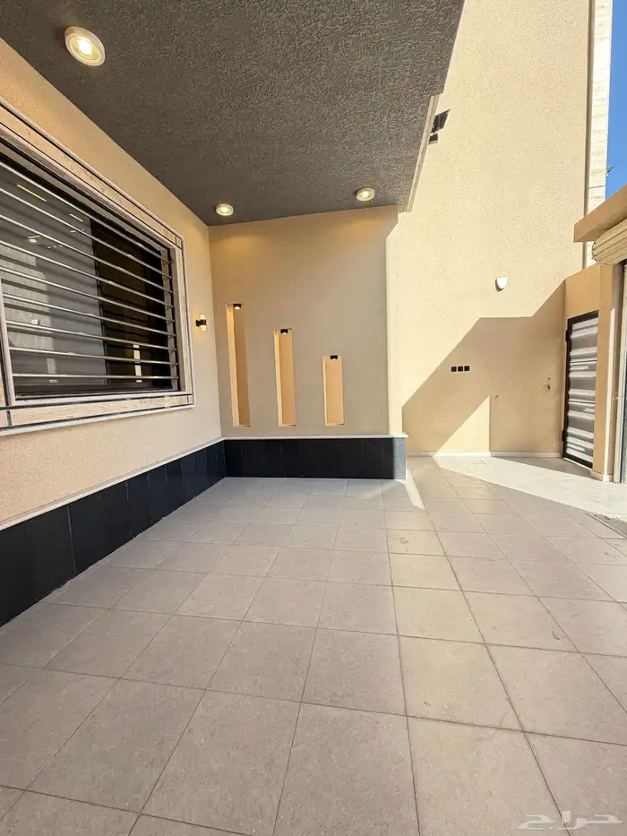 للبيع ارواف علوية وادوار أرضية حى الموسى موقع مميز 16