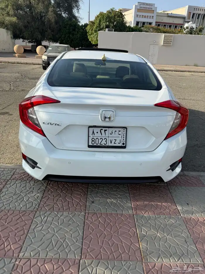 هوندا سيفيك 2016 مفحوصة و مجددة بدون اي ملاحظه سعر البيع 35 2