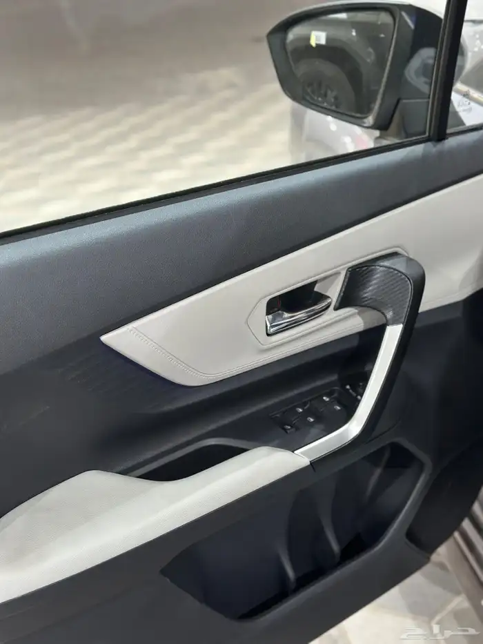 تويوتا فيلوز GLX-2025 بأفضل الأسعار والعروض 7