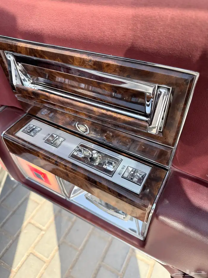 كاديلاك كلاسيك 1990 19