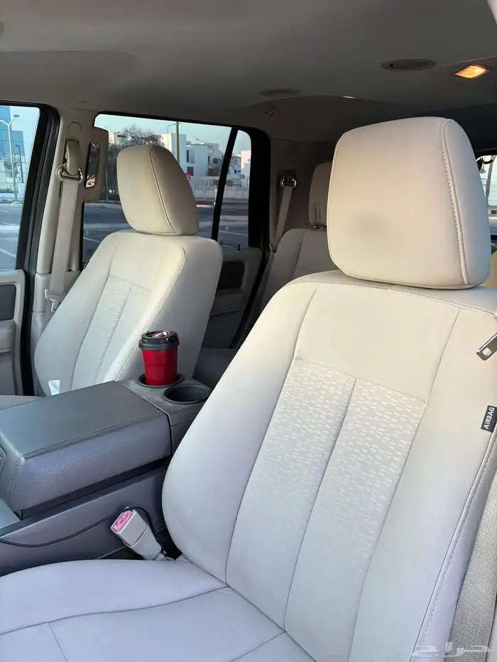 فورد اكسبيدشن 2012 نظيف 16