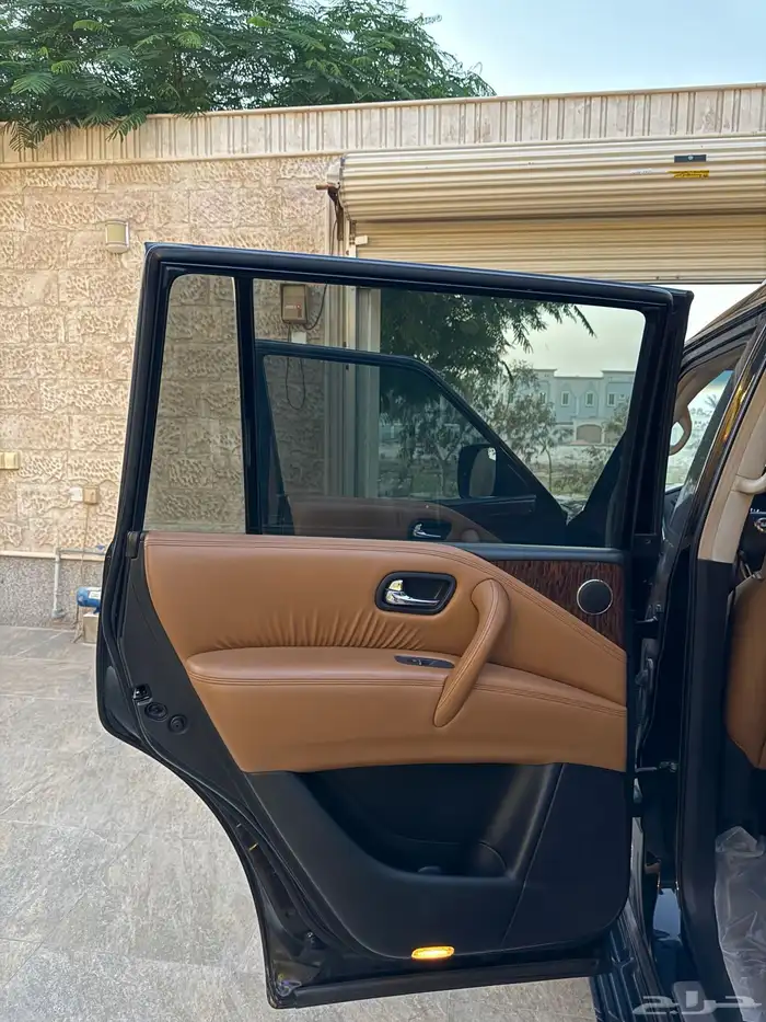 نيسان باترول بلاتينيوم 18