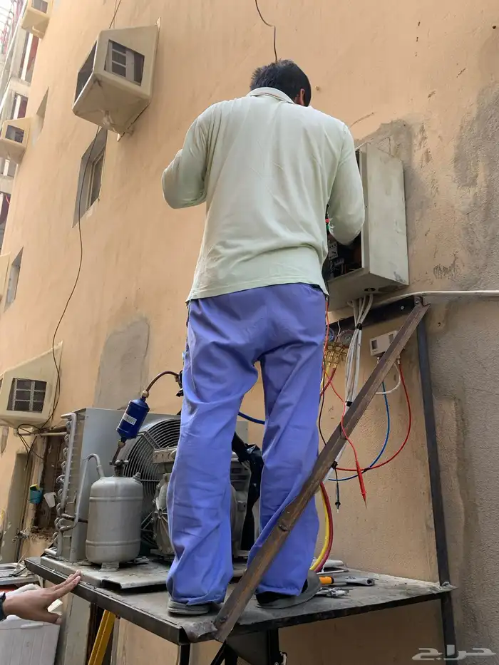 صيانة مكيفات بكج ومخفي ودولابي وغيرها 0