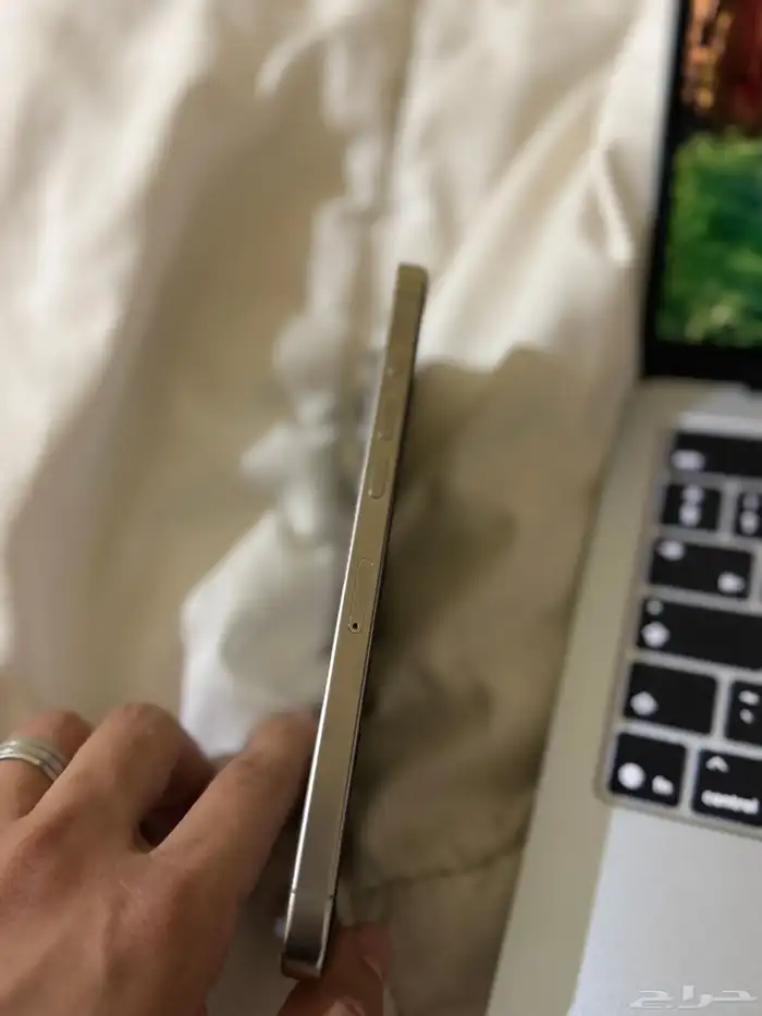 ايفون 16 برو ماكس 256 جيجا 4