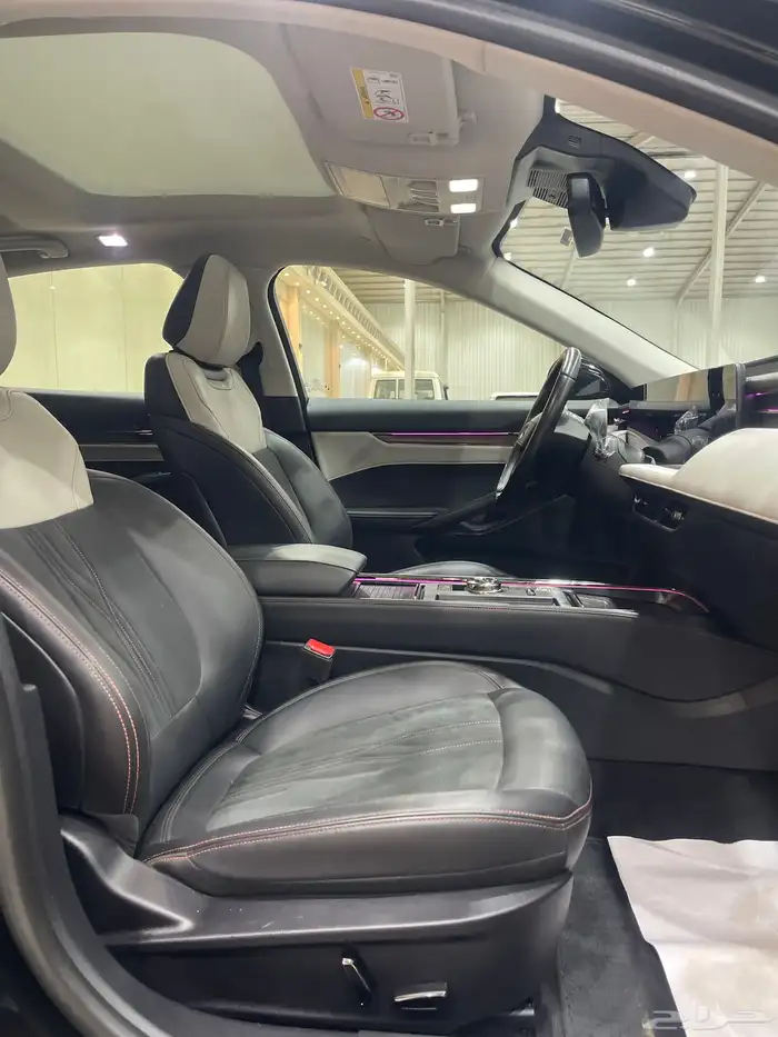 فورد تورس تيتانيوم فل كامل موديل 2023 11