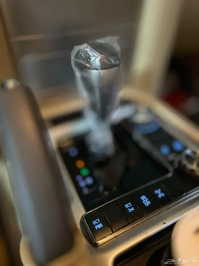 تويوتا لاندكروزر GXR 2017 مالك اول 50