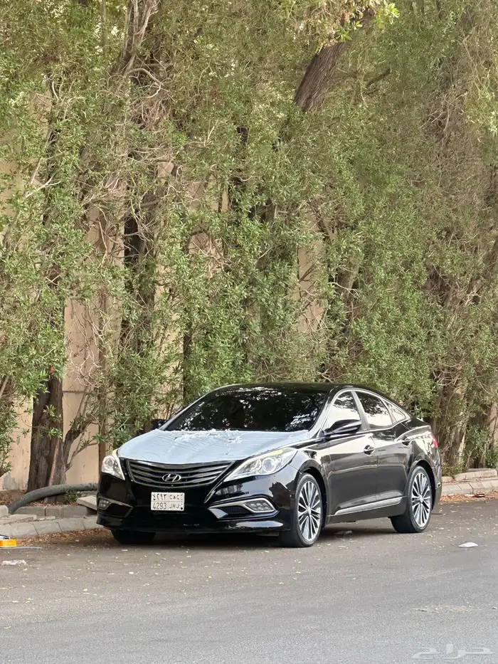 للبيع   أزيرا 2016 نظيفة ومعدلة بتعديلات خفيفة ومرتبة 14