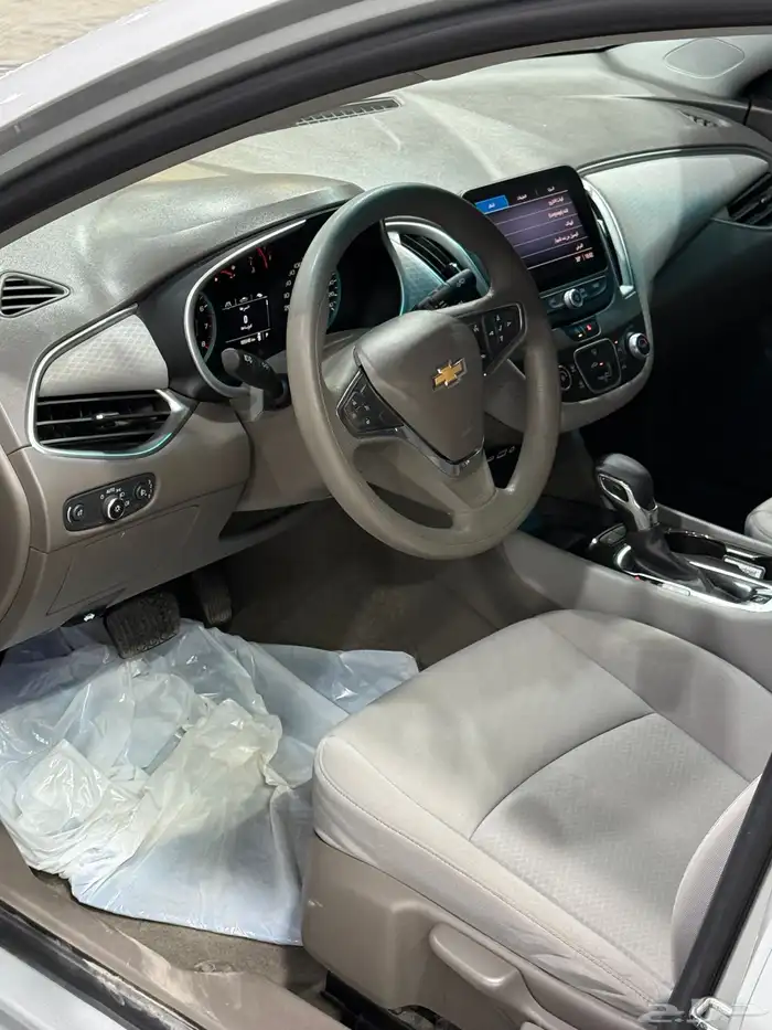 شيفرولية ماليبو 2021 فضي لدى معرض(عبيد الرشيدي) 25