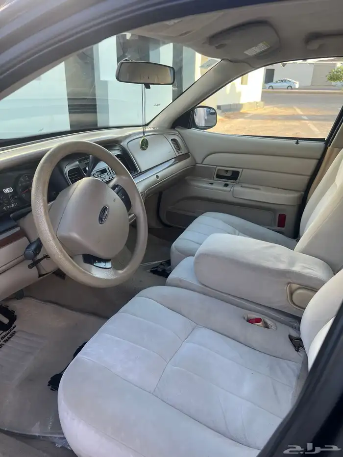 فورد كراون فيكتوريا سعودي 2009 11