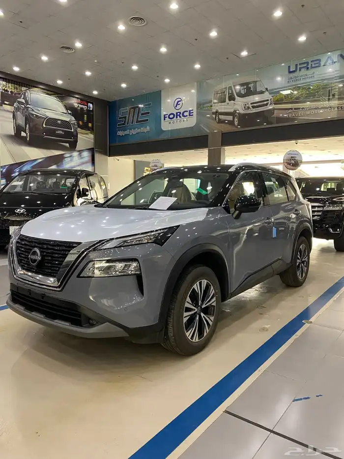 نيسان اكستريل SV بلس لون اسمنتي سقف اسود جديد اصفار 1