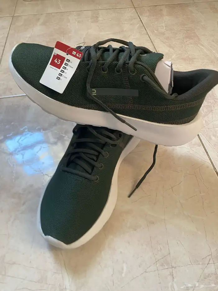 حذاء رياضي للبيع 2