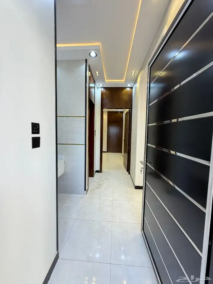 للبيع ارواف علوية وادوار أرضية حى الموسى موقع مميز 44