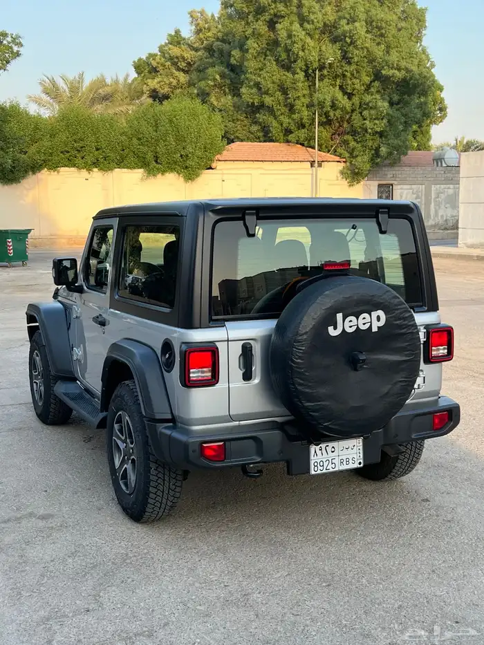 جيب رانجلر 2023 6 سلندر ماشي 5000 الف شبه زيرو 6