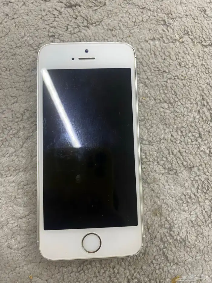 ايفون X وايفون SE 2016 7